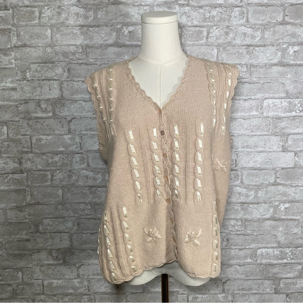 Vintage Two Twenty Cream cottagecore romantic Knit Vest size large